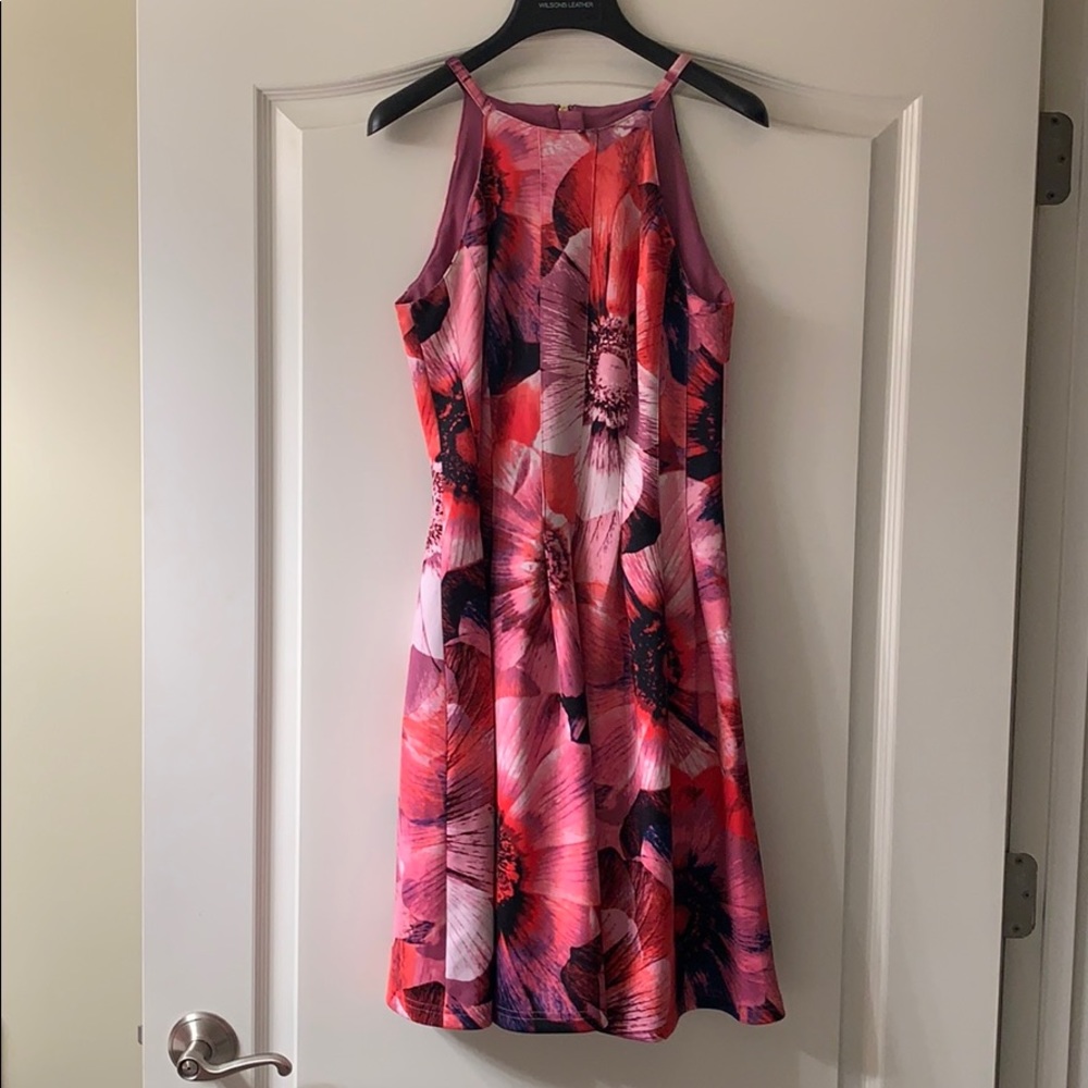 Chic Adrianna Papell floral dress